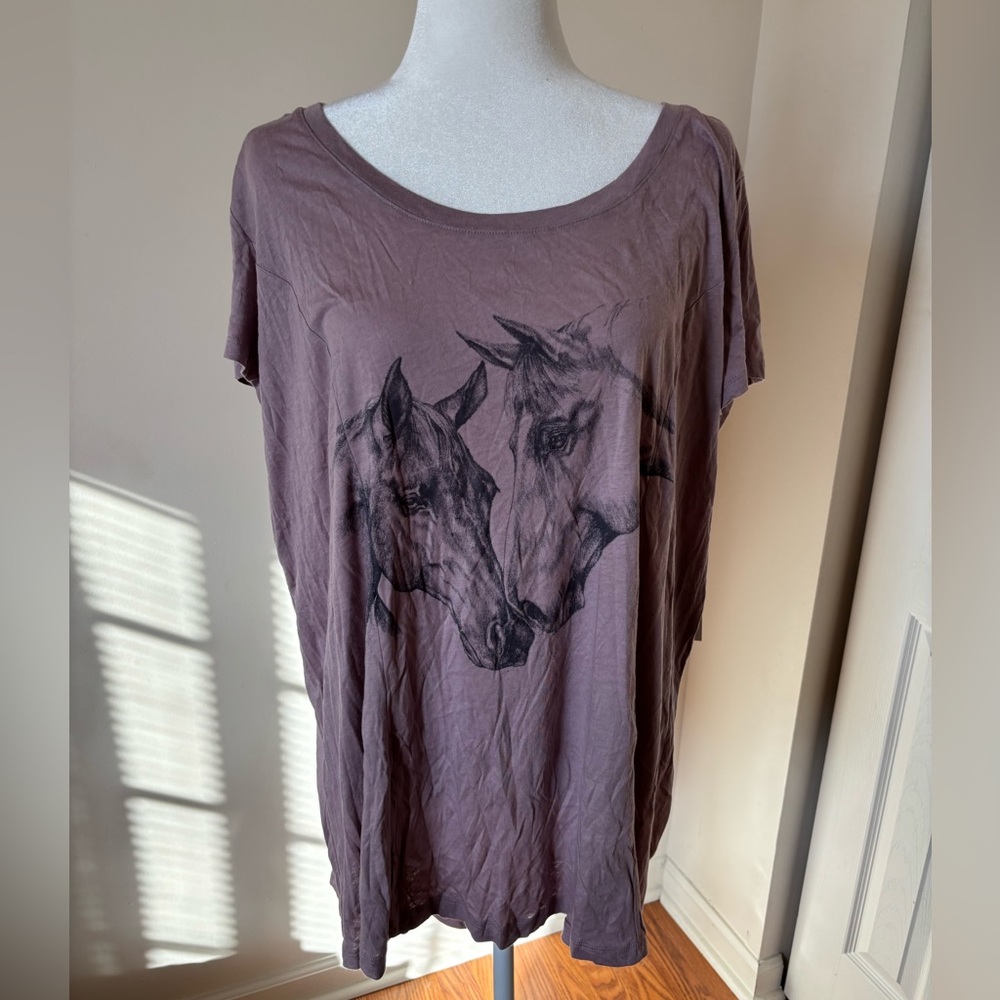 NWT SUPER SOFT HORSE TOP